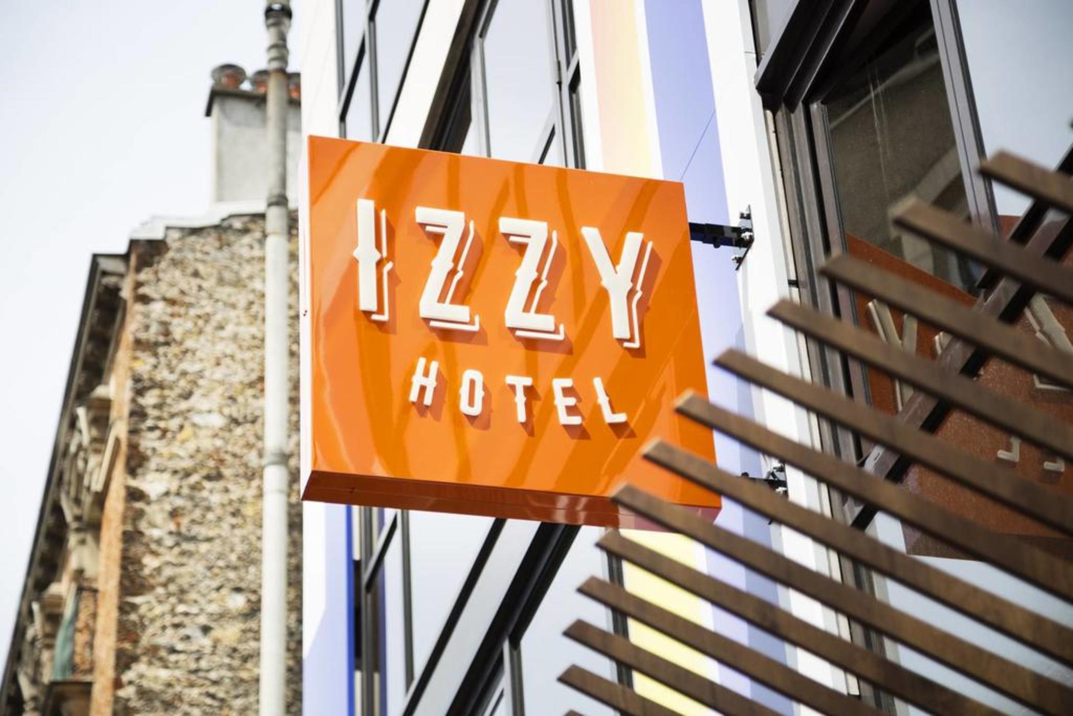 Hotel Izzy Issy-les-Moulineaux Dış mekan fotoğraf