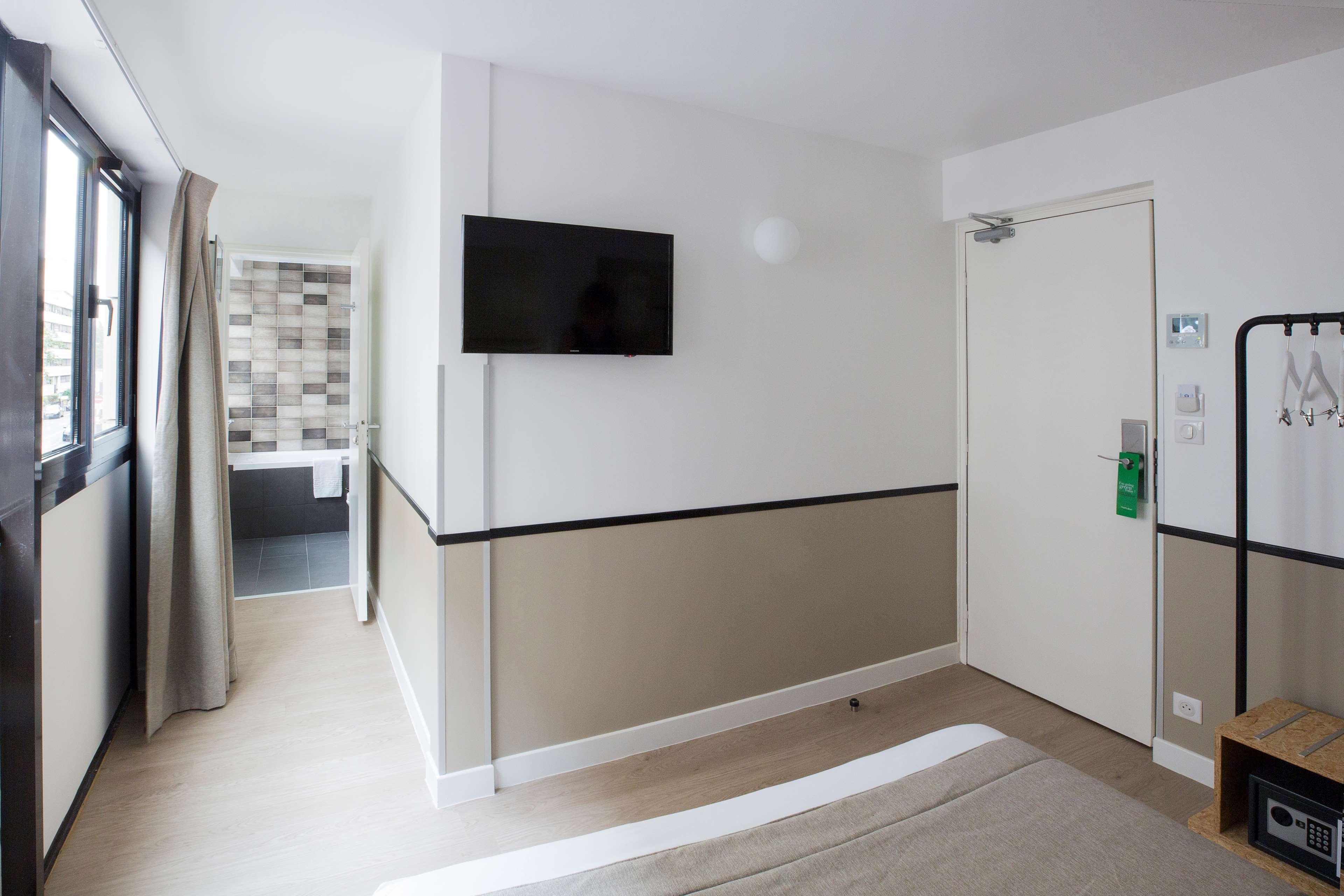 Hotel Izzy Issy-les-Moulineaux Dış mekan fotoğraf