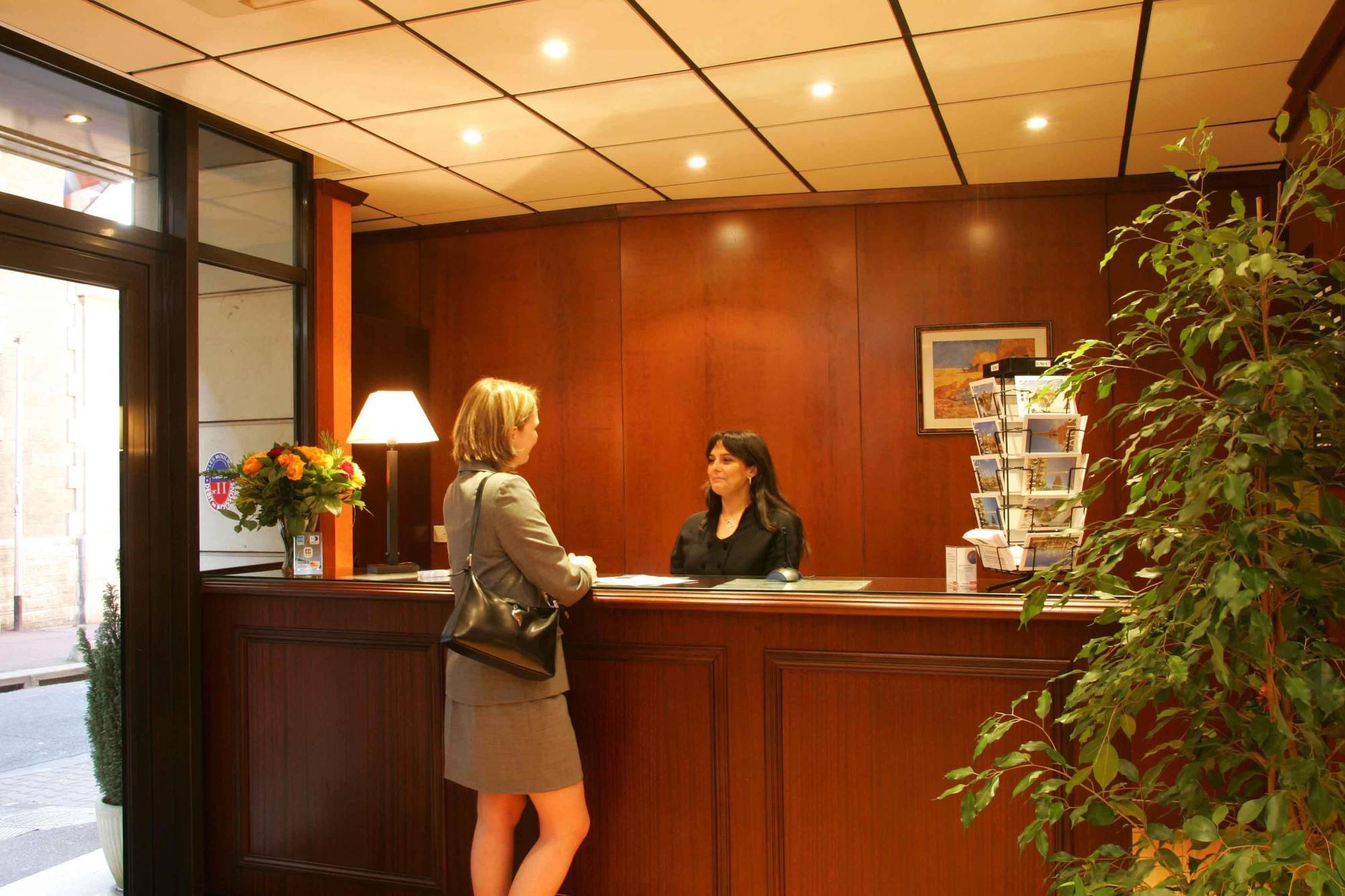 Hotel Izzy Issy-les-Moulineaux Dış mekan fotoğraf