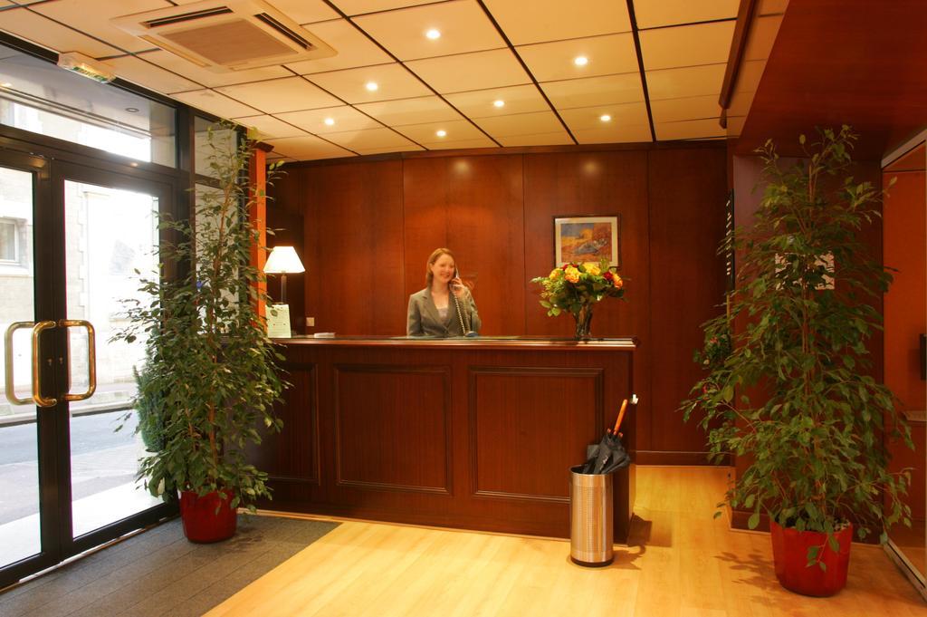Hotel Izzy Issy-les-Moulineaux Dış mekan fotoğraf